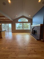 3334 NW Bungalow Dr in Bend, OR - Building Photo