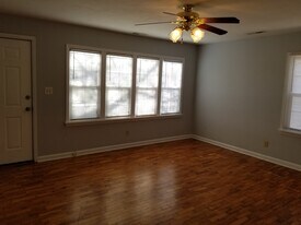 1421 E Division St, Unit 1421 E Division St