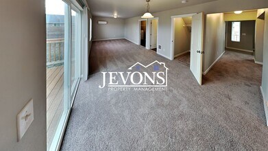 511 N 22nd Ave in Yakima, WA - Building Photo - Building Photo