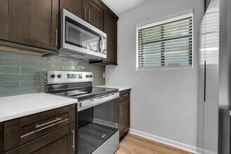 315 Whetherbine Way E in Tallahassee, FL - Building Photo - Building Photo