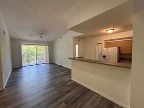 2360 E Preserve Way in Miramar, FL - Building Photo - Building Photo