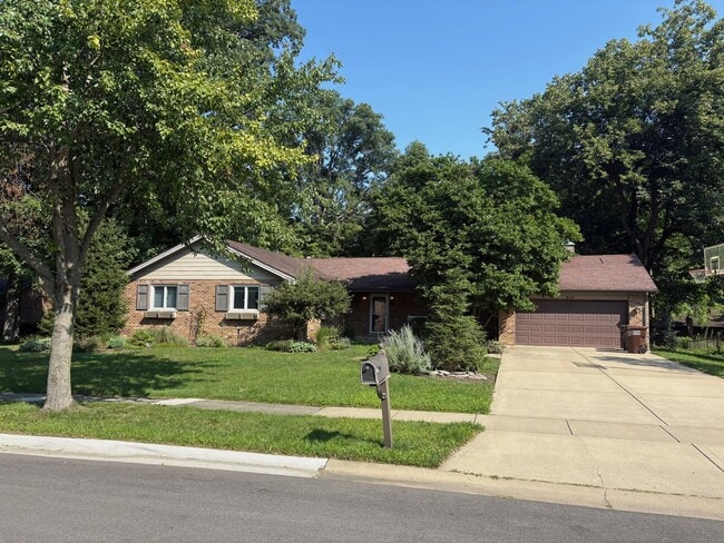 property at 619 Tanglewood Ln