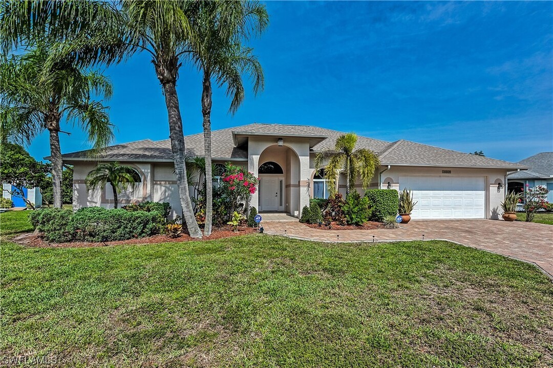 10839 Sea Coral Ct in Bonita Springs, FL - Foto de edificio