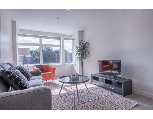 900 Beacon St-Unit -406 in Boston, MA - Building Photo