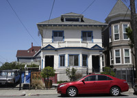 2811 Market St in Oakland, CA - Foto de edificio - Building Photo