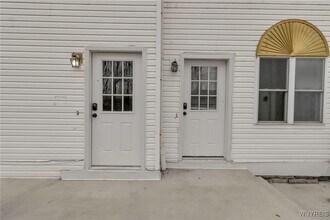 1608 Sweet Home Rd in Buffalo, NY - Building Photo - Building Photo