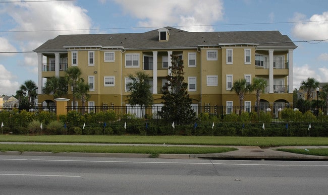 Mosaic at Millenia in Orlando, FL - Building Photo - Building Photo