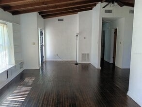 10611 Dixon Dr in Seminole, FL - Building Photo - Building Photo