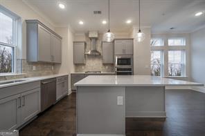 915 Katie Kerr Dr in Decatur, GA - Foto de edificio - Building Photo