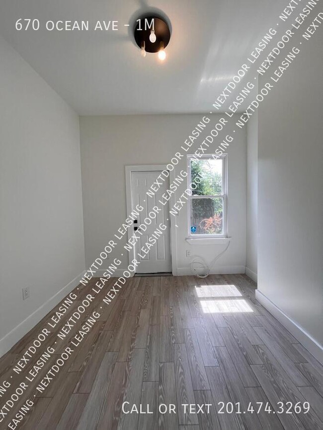 670 Ocean Ave in Jersey City, NJ - Building Photo - Building Photo
