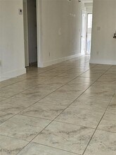 677 NE 24th St in Miami, FL - Building Photo - Building Photo