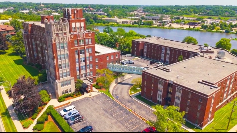 The LUXE Residences of Aurora in Aurora, IL - Building Photo
