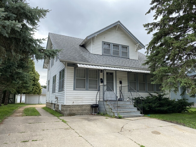 property at 810 Range St