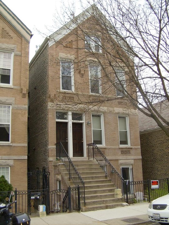 1821 Hermitage (Bucktown) in Chicago, IL - Building Photo