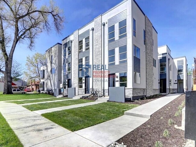 property at 405 Harrison St