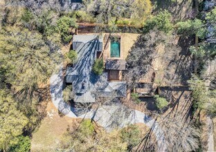 4679 Walnut Grove Rd in Memphis, TN - Building Photo - Building Photo