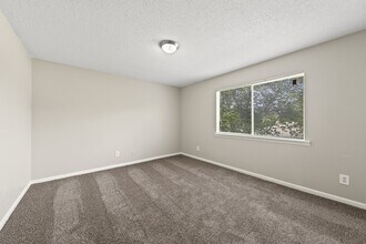 Center Pointe Landings in Center Point, AL - Building Photo - Building Photo