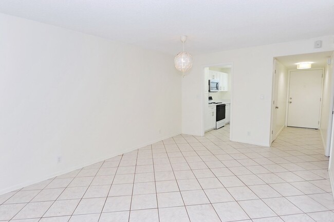 1000 Manatee Rd in Naples, FL - Building Photo - Building Photo