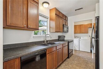 28547 Canal Dr in Lacombe, LA - Building Photo - Building Photo