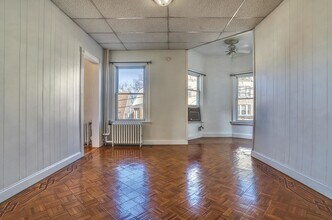 207 Jewett Ave in Jersey City, NJ - Building Photo - Building Photo