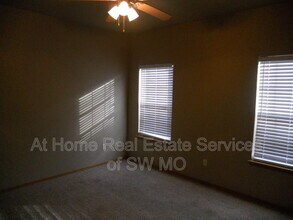 650 Rilynn Ave in Republic, MO - Building Photo - Building Photo