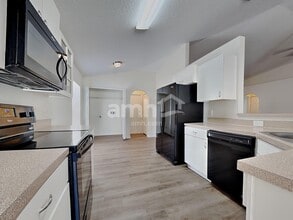 25209 Hyde Park Blvd in Land O Lakes, FL - Building Photo - Building Photo