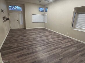 8148 Tone St in Las Vegas, NV - Building Photo - Building Photo