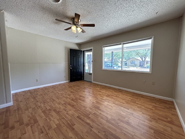 3004 30th St in Lubbock, TX - Foto de edificio - Building Photo