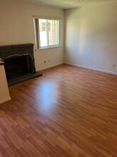 8236 Center Pkwy in Sacramento, CA - Building Photo - Building Photo