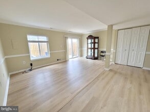 9627 Horizon Run Rd in Montgomery Village, MD - Building Photo - Building Photo