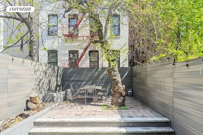 557 W 159th St