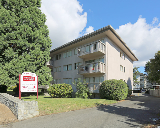 Royal Arms Apartments in Victoria, BC - Building Photo - Building Photo