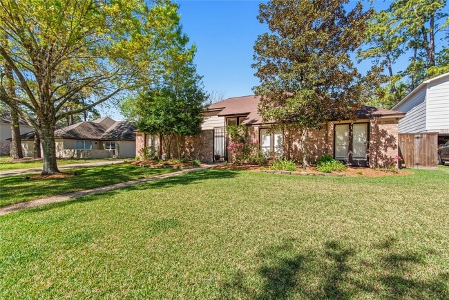 property at 11818 Laneview Dr