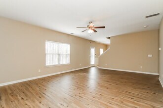 284 Camellia Way in Dallas, GA - Building Photo - Building Photo