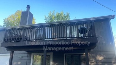 2824 University Dr in Lawrence, KS - Building Photo - Building Photo