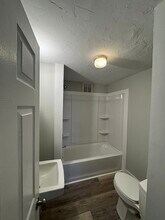 25 1/2 Porter St in Taunton, MA - Foto de edificio - Building Photo