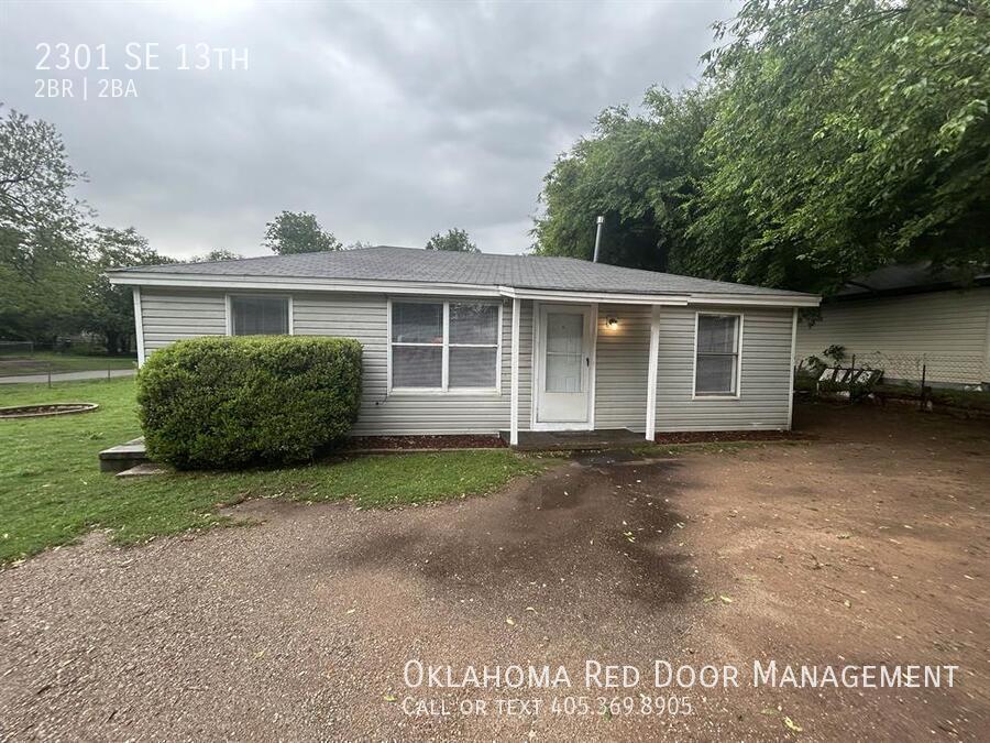 2301 SE 13th St in Oklahoma City, OK - Building Photo