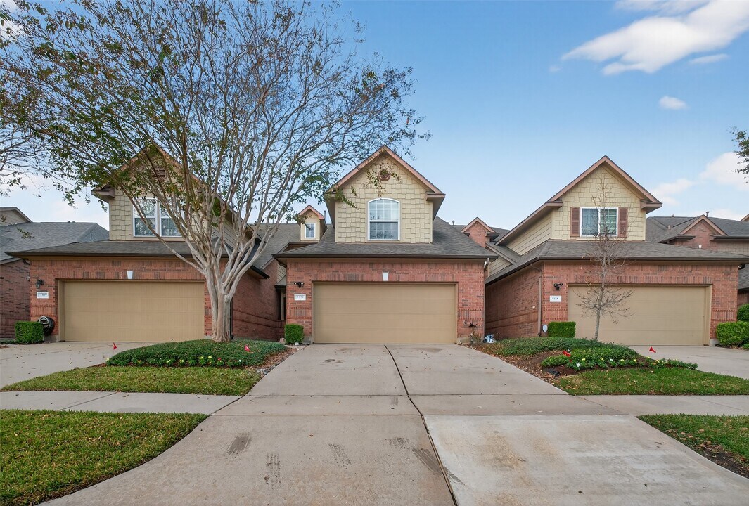 1314 Glenwood Canyon Ln in Houston, TX - Building Photo