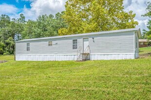 2725 FL-83 in Defuniak Springs, FL - Building Photo