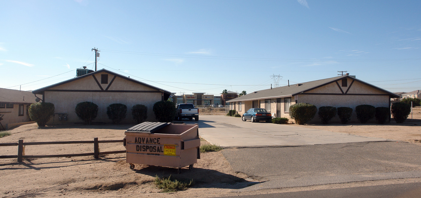 A in Hesperia, CA - Building Photo