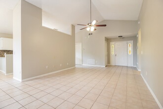 1038 Manigan Ave in Oviedo, FL - Building Photo - Building Photo