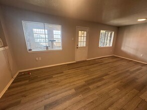 520 Hidalgo St in Laredo, TX - Building Photo - Building Photo