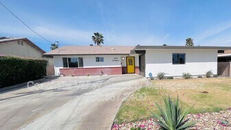 42925 Connecticut St in Palm Desert, CA - Building Photo