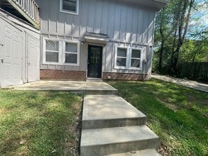 226 SE 101st Rd in Warrensburg, MO - Building Photo - Building Photo