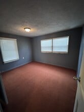 1301 Hillcrest St in Lansing, MI - Building Photo - Building Photo