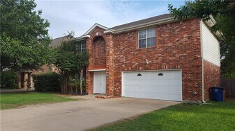 8408 Cahill Dr in Austin, TX - Building Photo