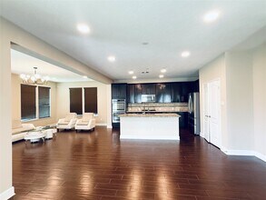 4911 Lattimore Creek Dr in Houston, TX - Building Photo - Building Photo
