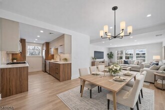 96 Watchung Ave in Montclair, NJ - Building Photo - Building Photo