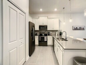 8883 Cabot Cliffs Dr in Kissimmee, FL - Foto de edificio - Building Photo