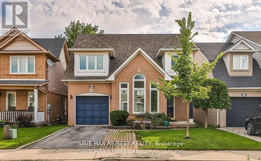 5141 Oakley Dr in Burlington, ON - Building Photo